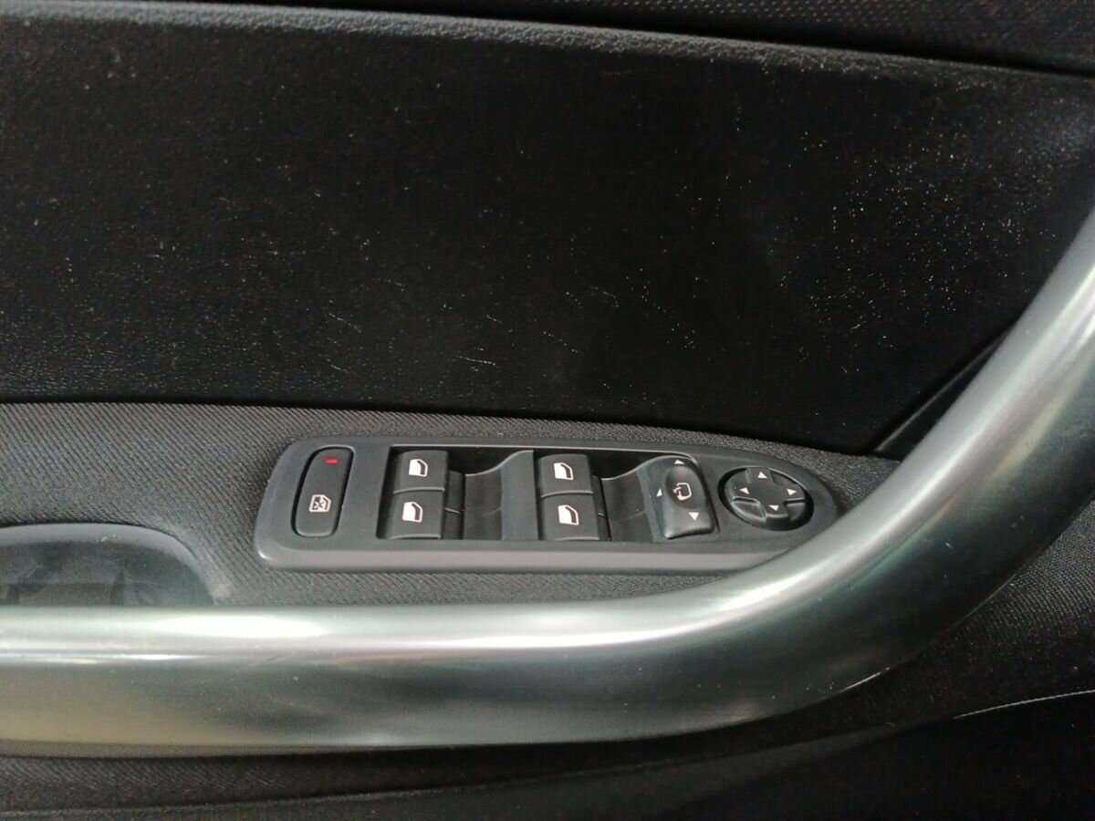 Peugeot 408 б/у, 2018, Автоматическая. Фото: #13