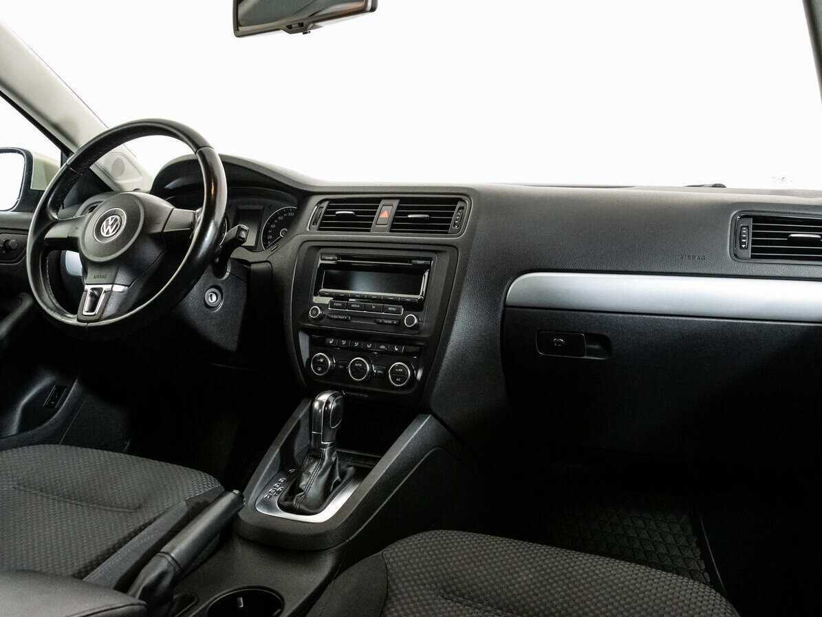 Volkswagen Jetta б/у, 2012, Автоматическая. Фото: #6
