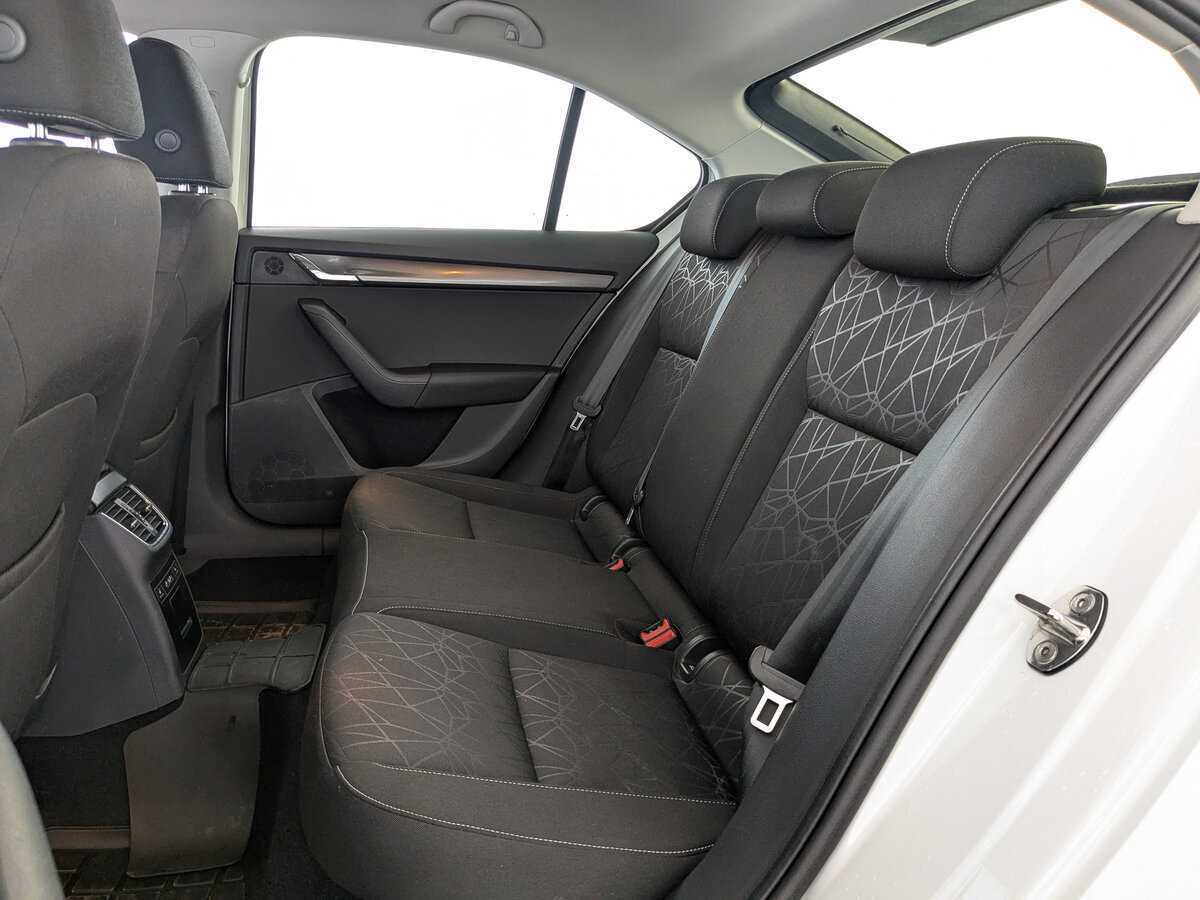 Skoda Octavia б/у, 2020, Автоматическая. Фото: #17