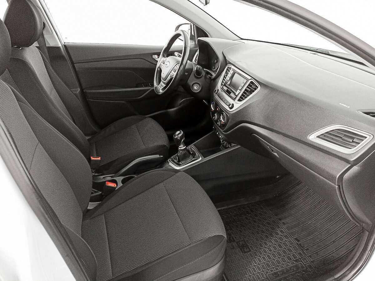 Hyundai Solaris б/у, 2019, Механическая. Фото: #8