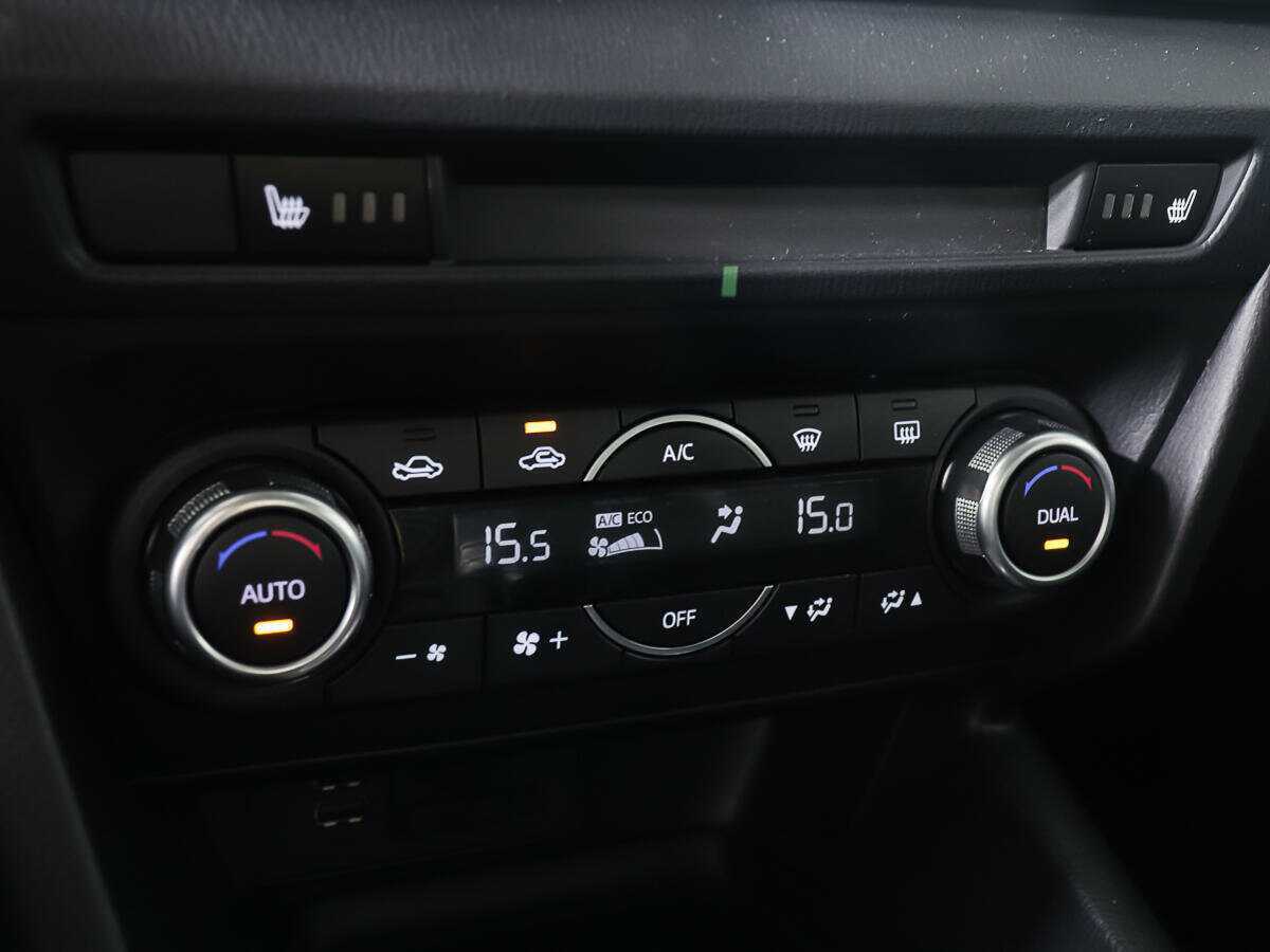 Mazda 3 б/у, 2018, Автоматическая. Фото: #20