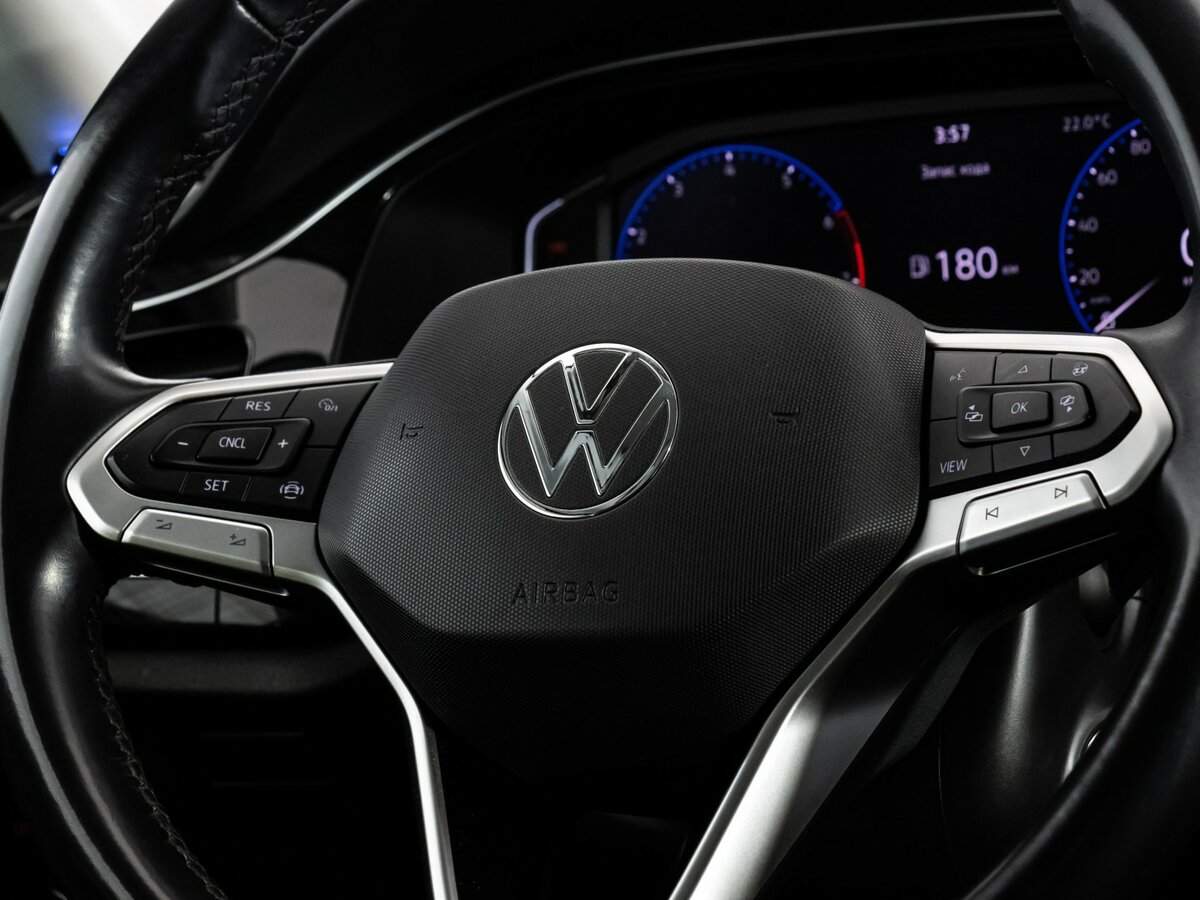 Volkswagen Polo б/у, 2021, Механическая. Фото: #10