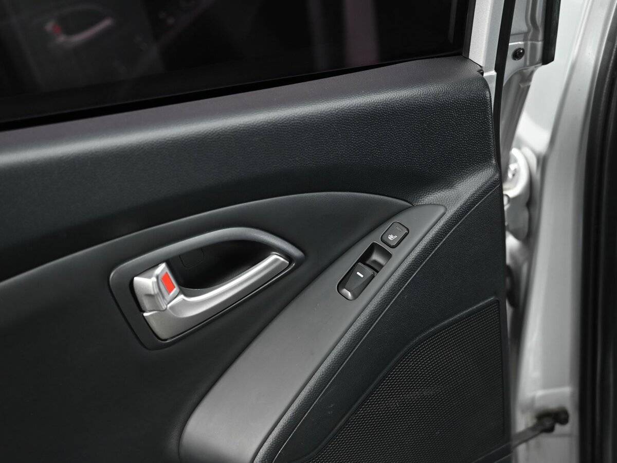 Hyundai ix35 б/у, 2012, Автоматическая. Фото: #15