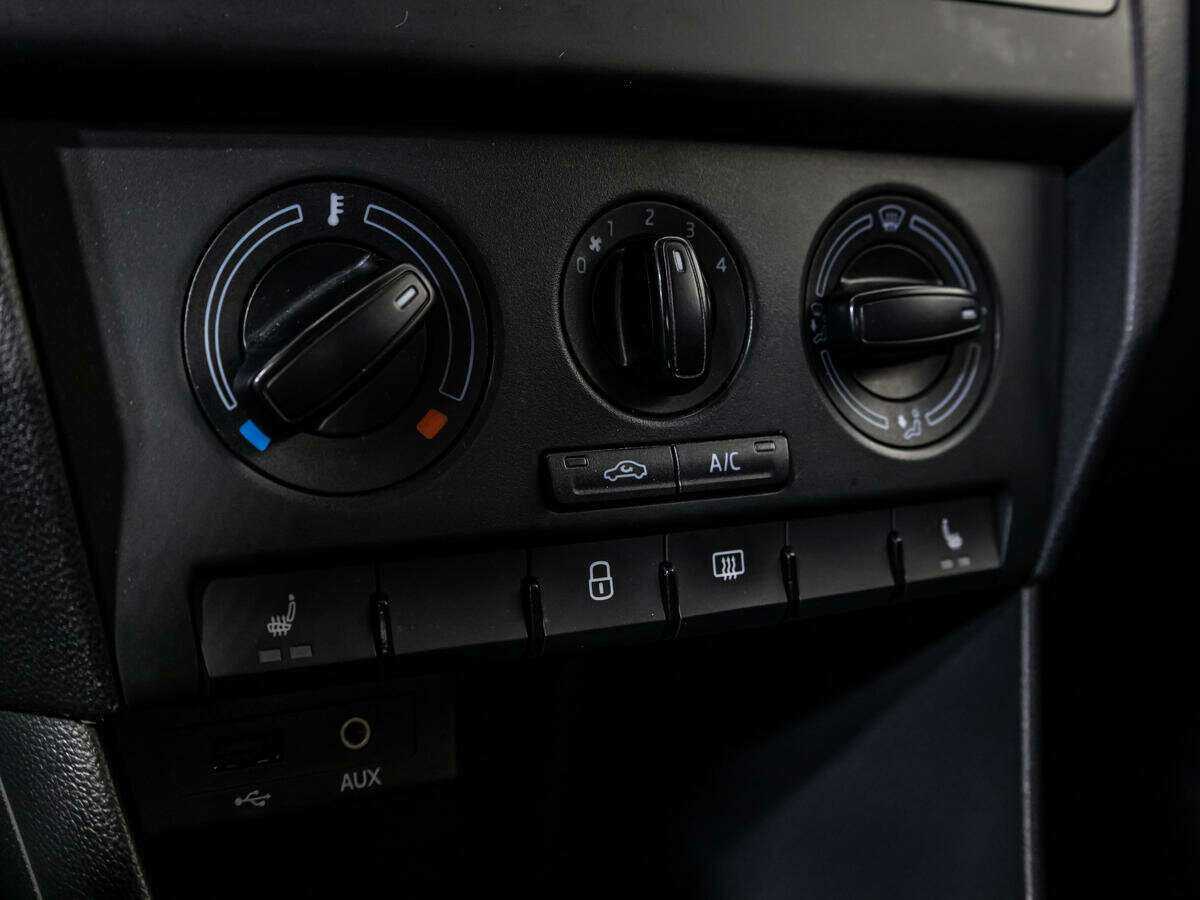 Skoda Rapid б/у, 2016, Автоматическая. Фото: #15