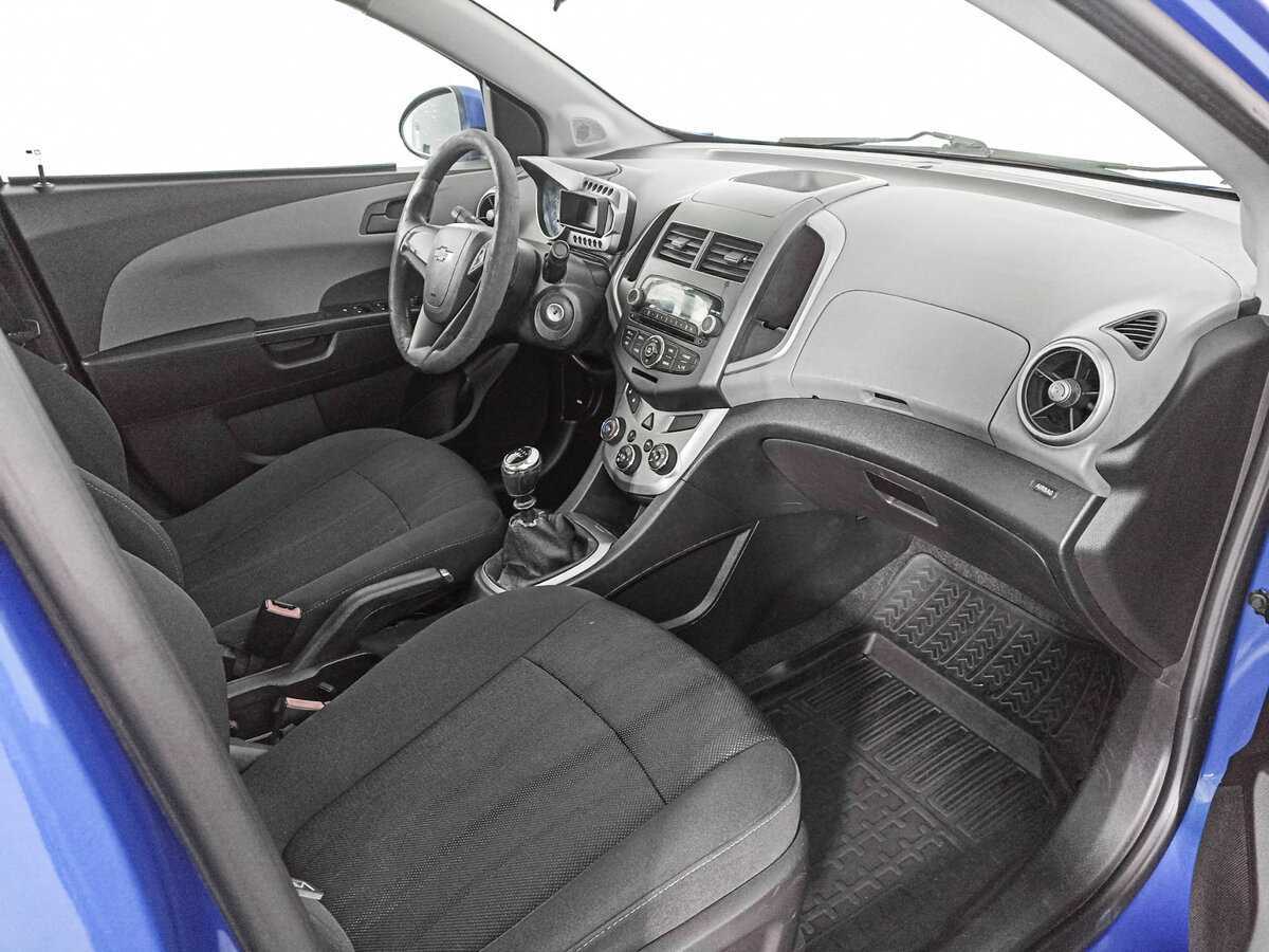 Chevrolet Aveo б/у, 2012, Механическая. Фото: #8