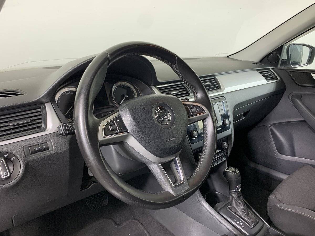 Skoda Rapid б/у, 2016, Роботизированная. Фото: #10