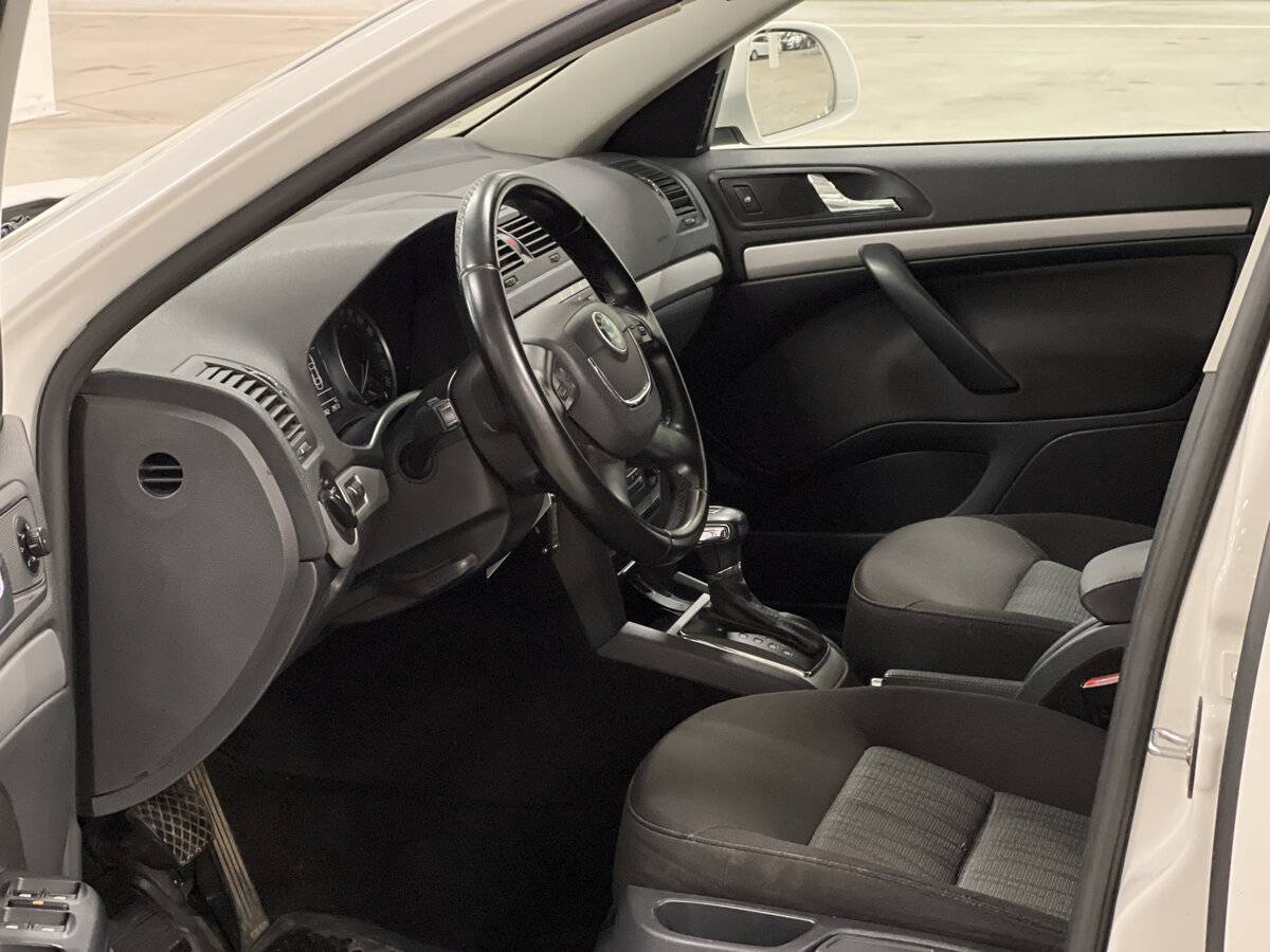 Skoda Octavia б/у, 2012, Автоматическая. Фото: #10