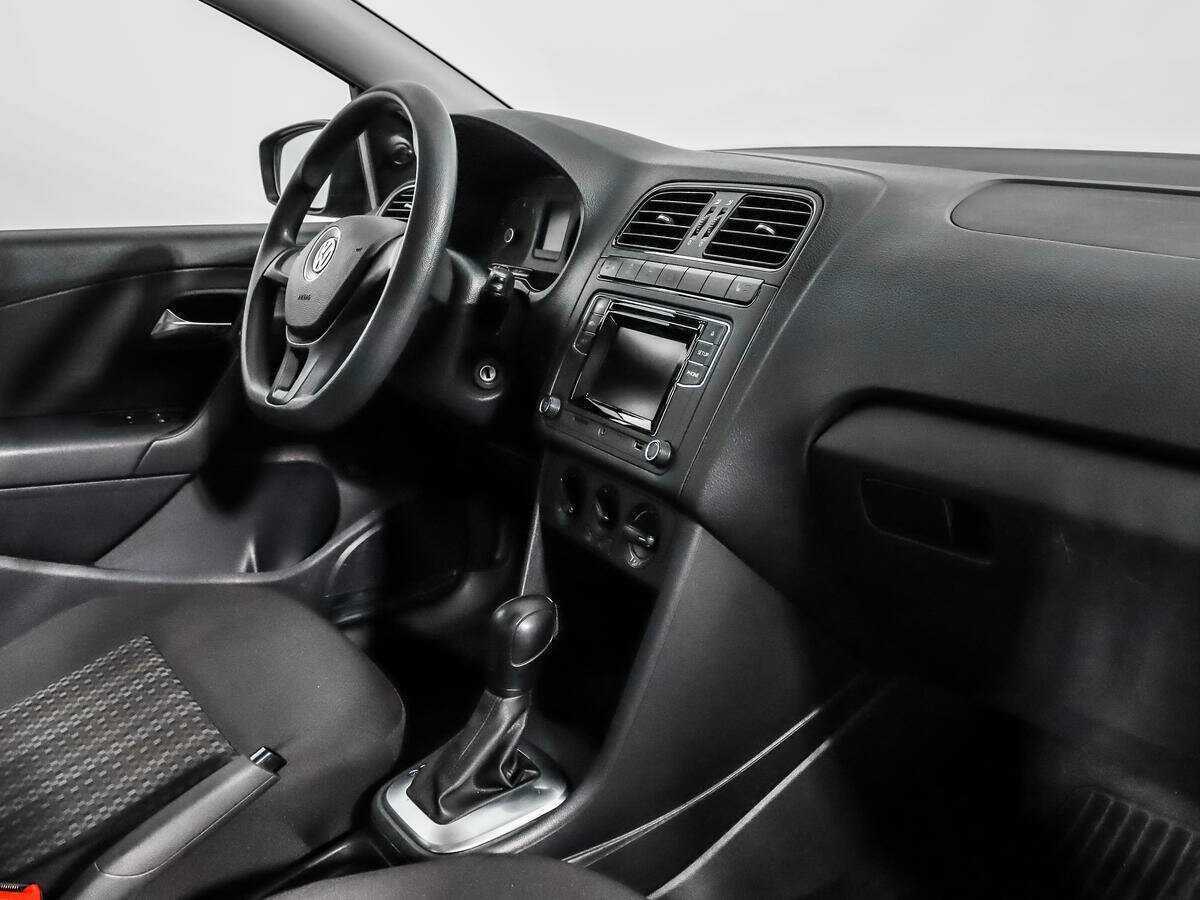 Volkswagen Polo б/у, 2016, Автоматическая. Фото: #10