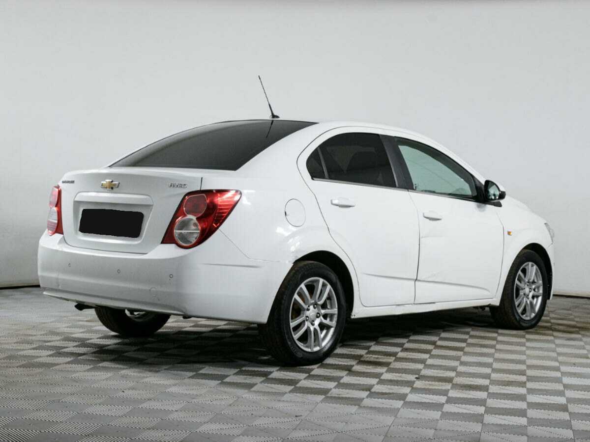 Chevrolet Aveo б/у, 2013, Механическая. Фото: #3