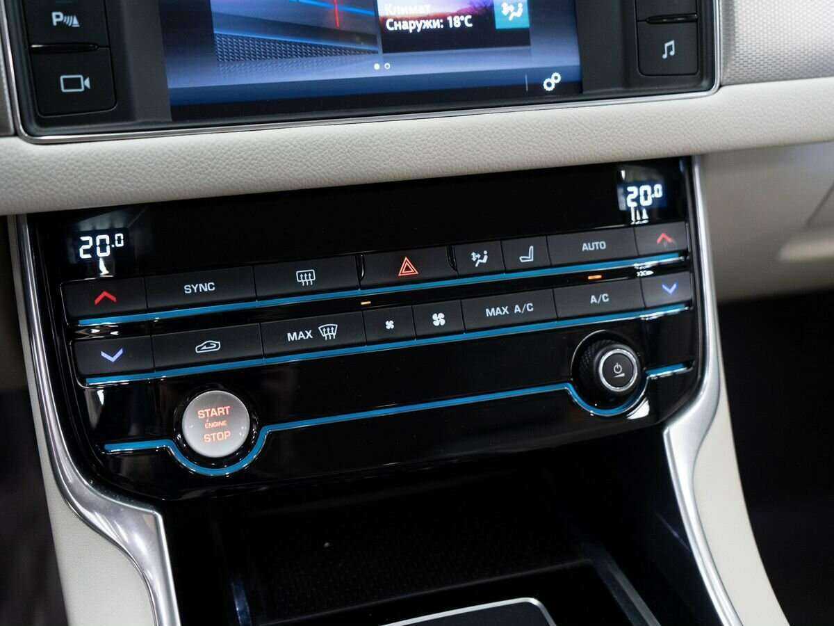 Jaguar XF б/у, 2017, Автоматическая. Фото: #10