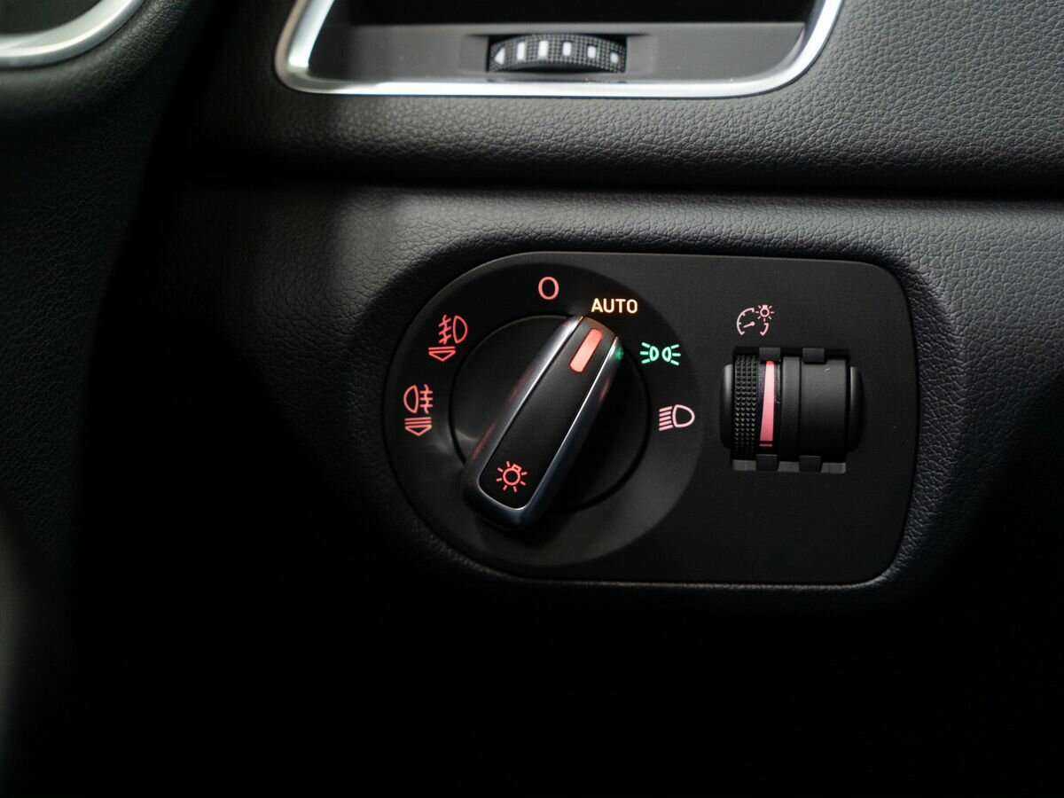 Audi Q3 б/у, 2012, Роботизированная. Фото: #14