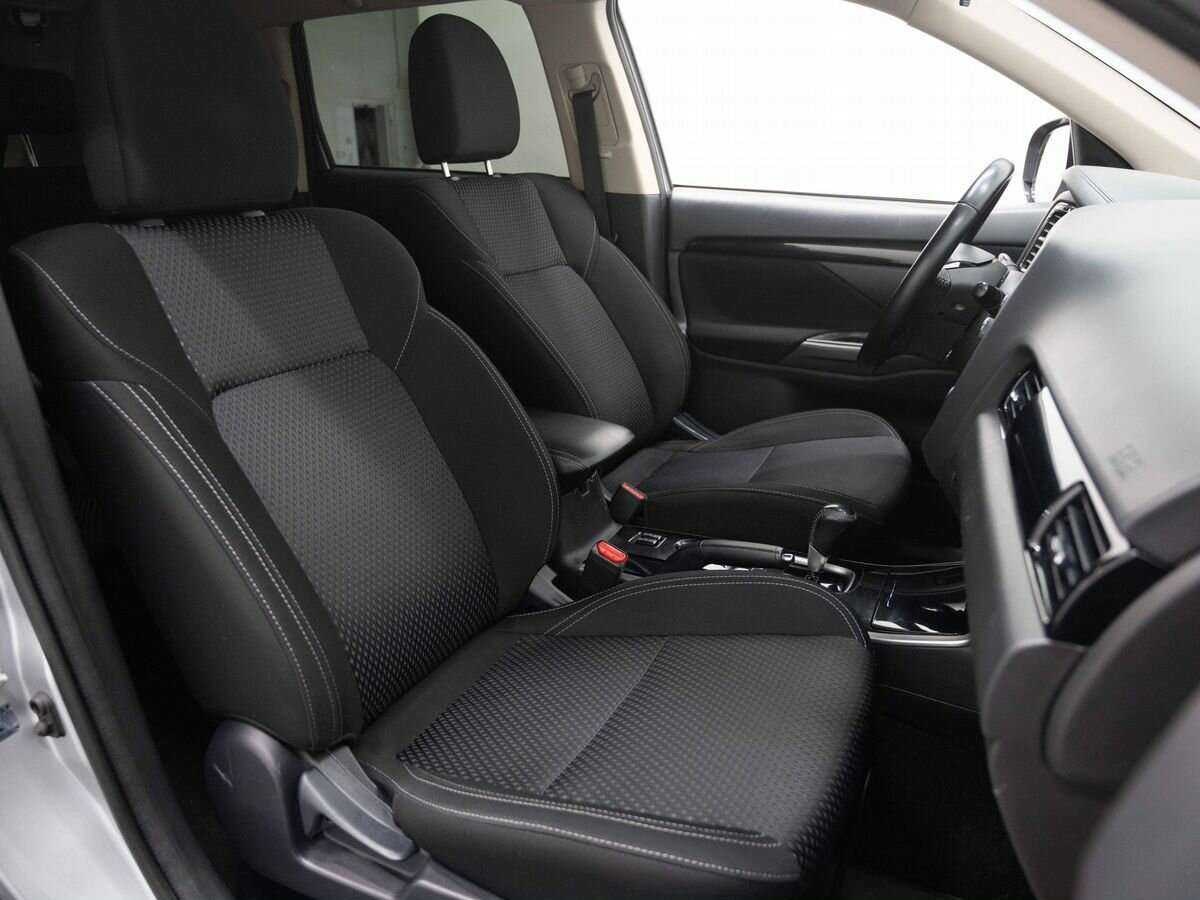 Mitsubishi Outlander б/у, 2019, Вариатор. Фото: #11