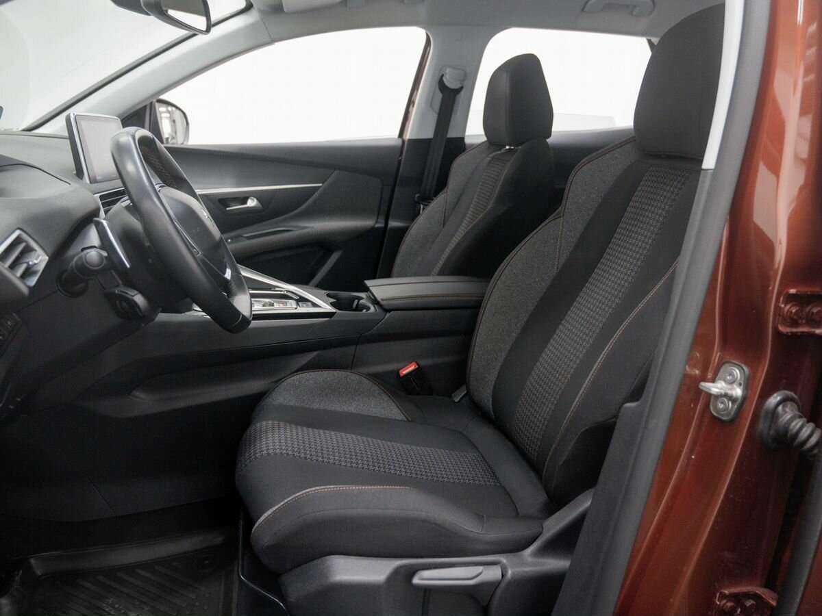 Peugeot 3008 б/у, 2018, Автоматическая. Фото: #12
