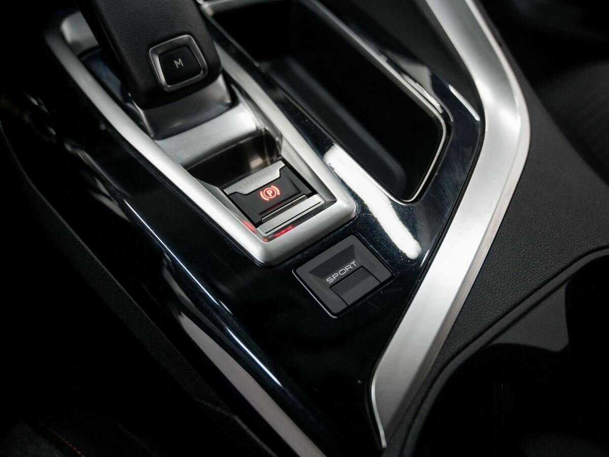 Peugeot 3008 б/у, 2018, Автоматическая. Фото: #16