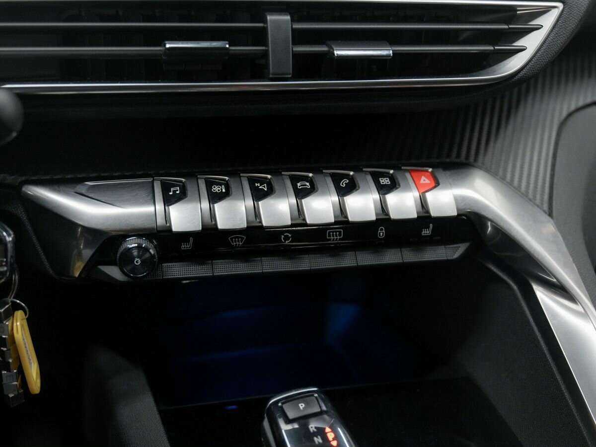 Peugeot 3008 б/у, 2018, Автоматическая. Фото: #17