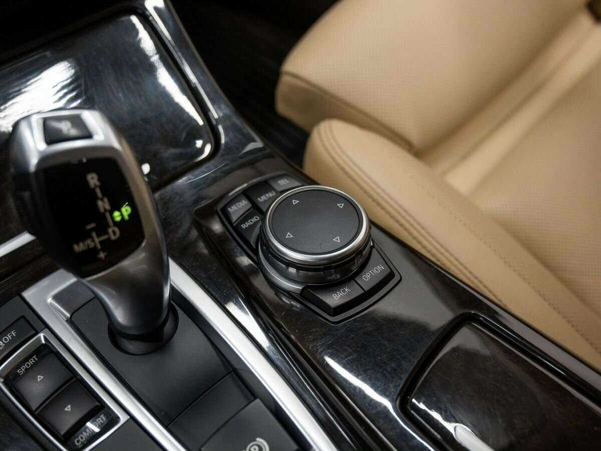 BMW 5 серии б/у, 2015, Автоматическая. Фото: #21