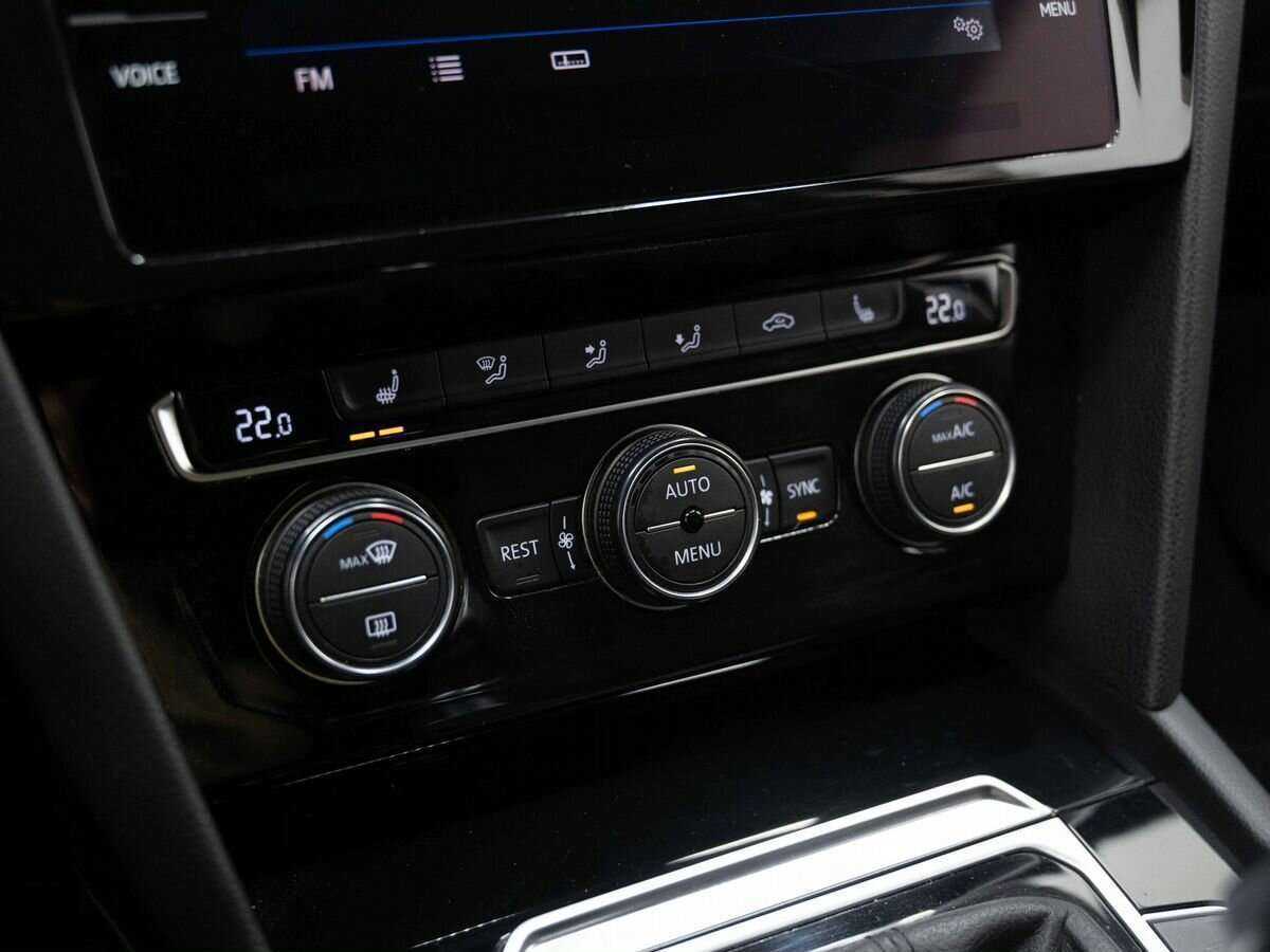 Volkswagen Passat б/у, 2019, Роботизированная. Фото: #18