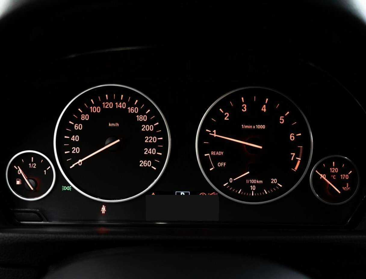 BMW 3 серии б/у, 2015, Автоматическая. Фото: #11