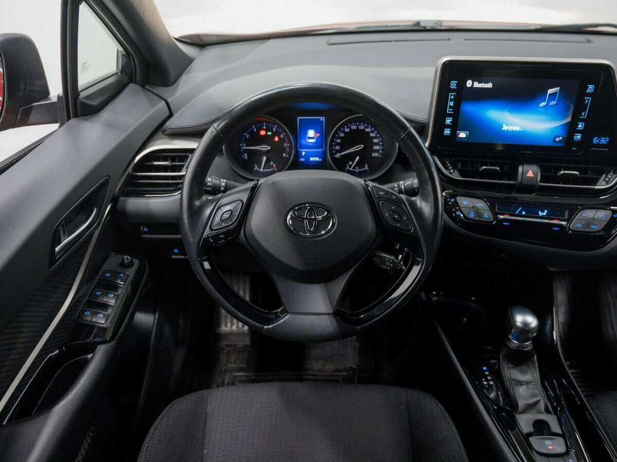 Toyota C-HR б/у, 2018, Вариатор. Фото: #8