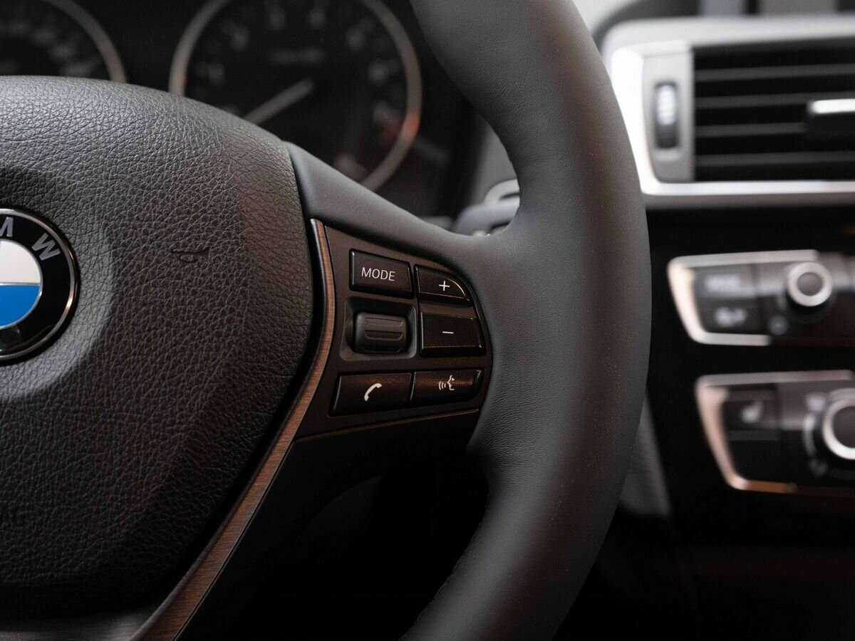 BMW 1 серии б/у, 2017, Автоматическая. Фото: #15