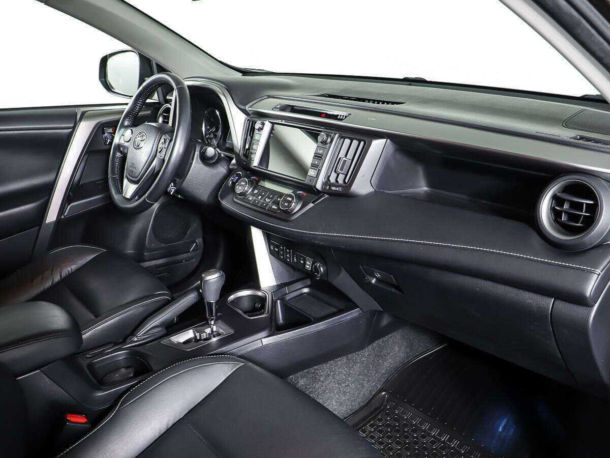 Toyota RAV4 б/у, 2018, Автоматическая. Фото: #8