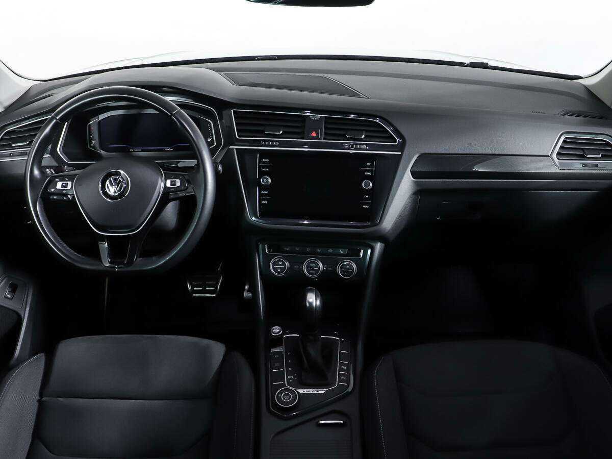 Volkswagen Tiguan б/у, 2020, Роботизированная. Фото: #11