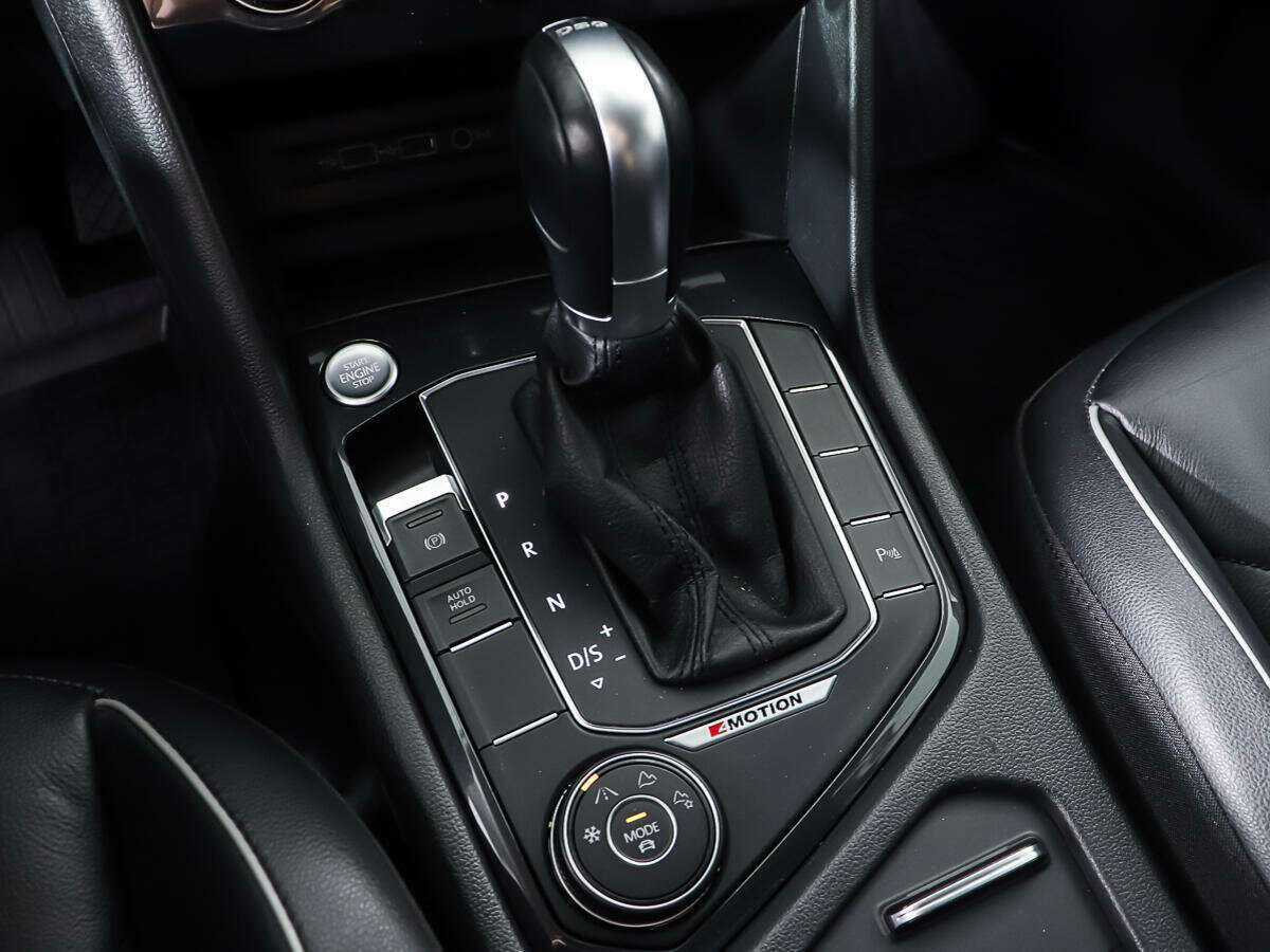 Volkswagen Tiguan б/у, 2018, Роботизированная. Фото: #17