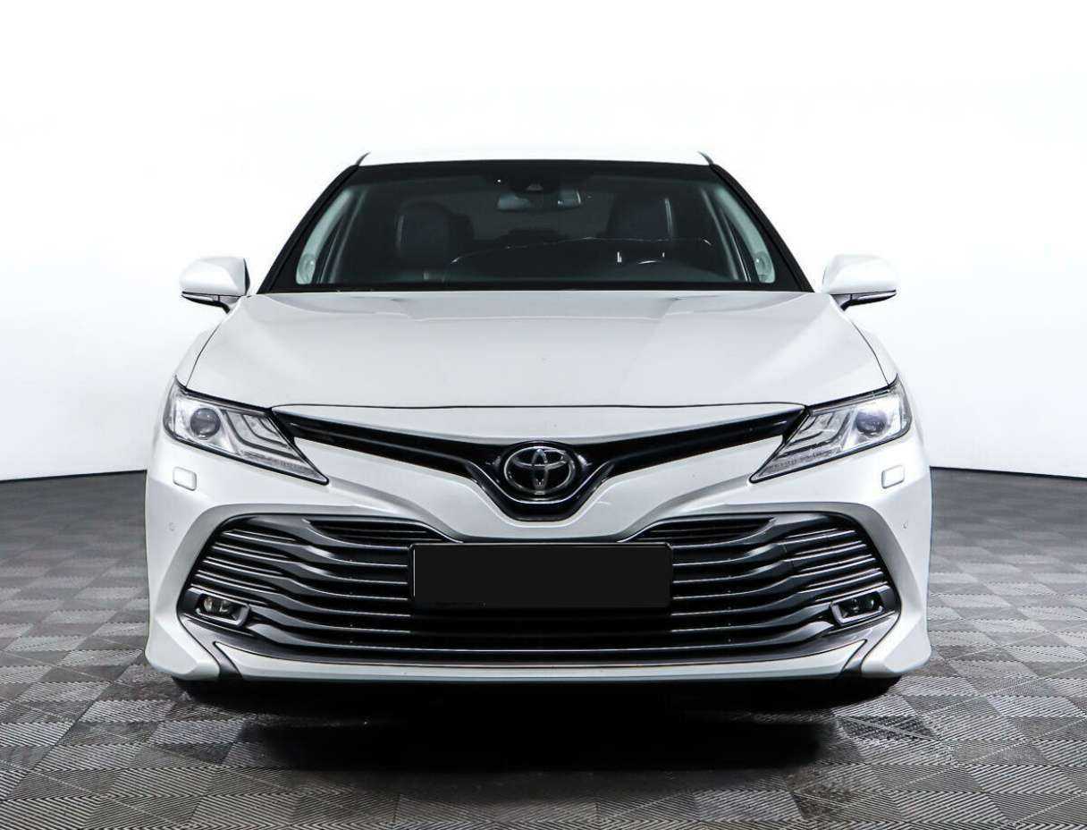 Toyota Camry б/у, 2019, Автоматическая. Фото: #1