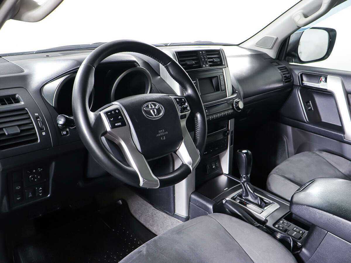 Toyota Land Cruiser Prado б/у, 2012, Автоматическая. Фото: #12