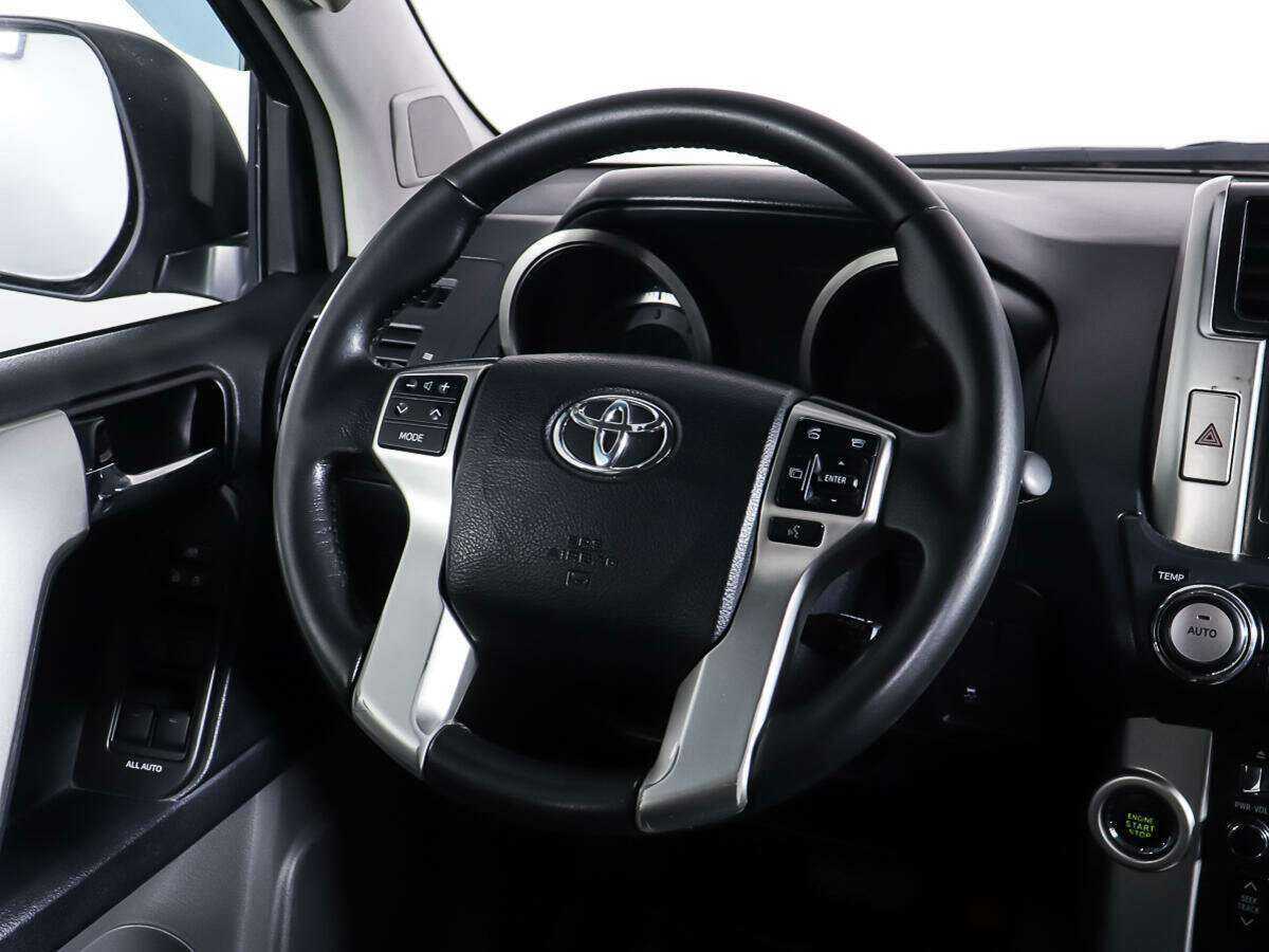 Toyota Land Cruiser Prado б/у, 2012, Автоматическая. Фото: #14