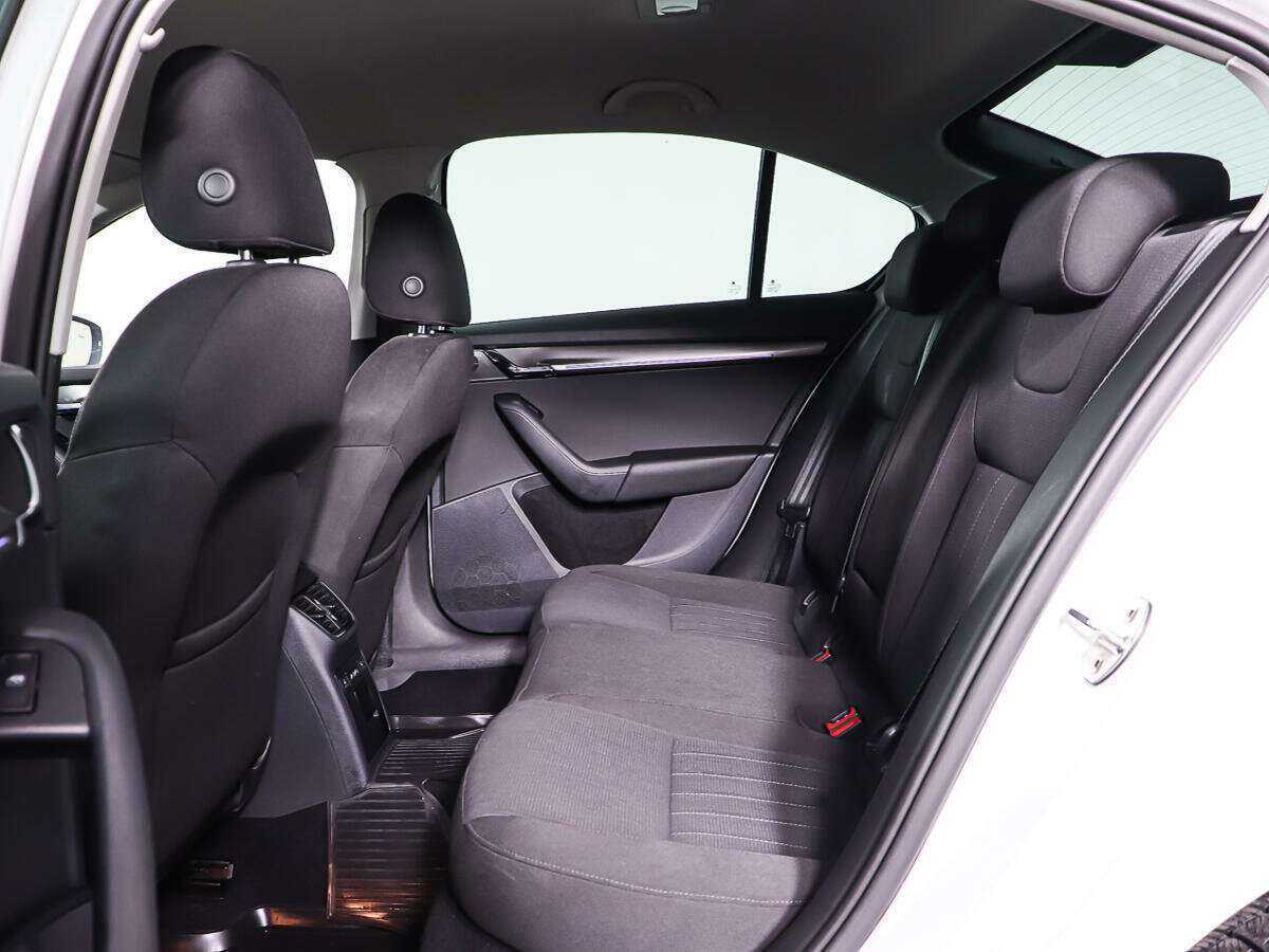 Skoda Octavia б/у, 2019, Роботизированная. Фото: #9