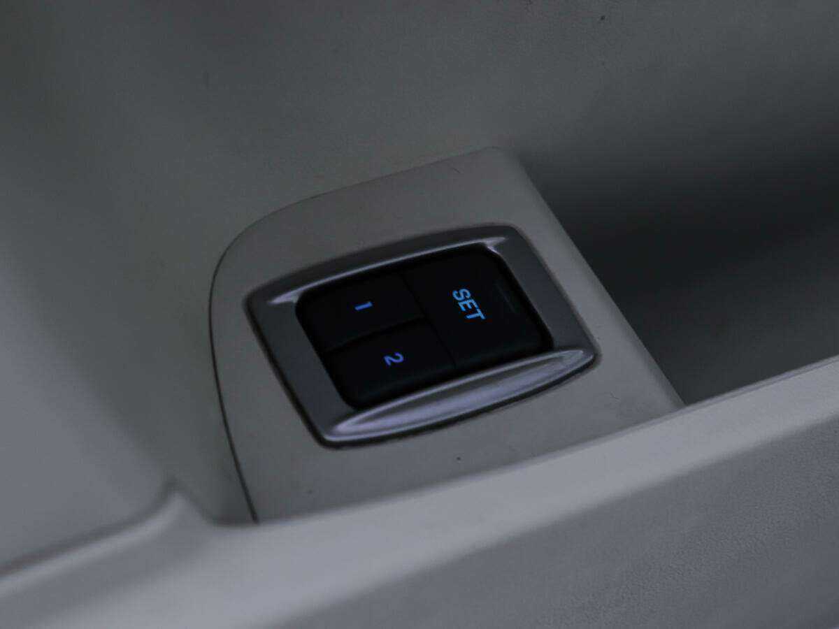 Jaguar XF б/у, 2012, Автоматическая. Фото: #16