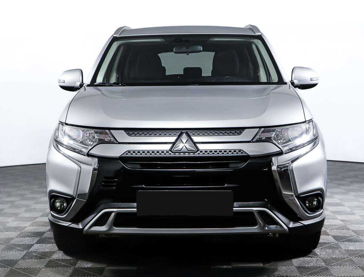 Mitsubishi Outlander б/у, 2019, Вариатор. Фото: #1