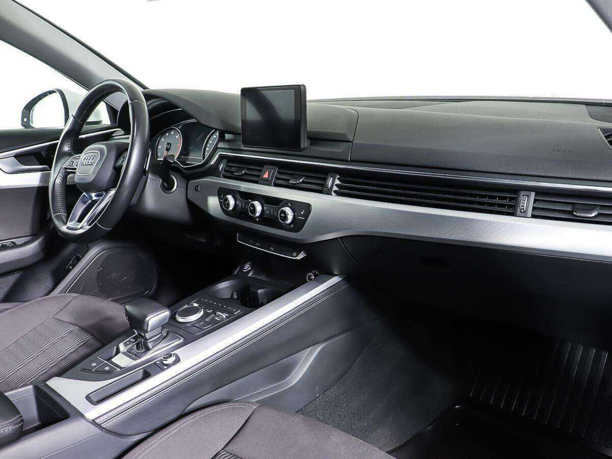 Audi A4 б/у, 2015, Роботизированная. Фото: #8