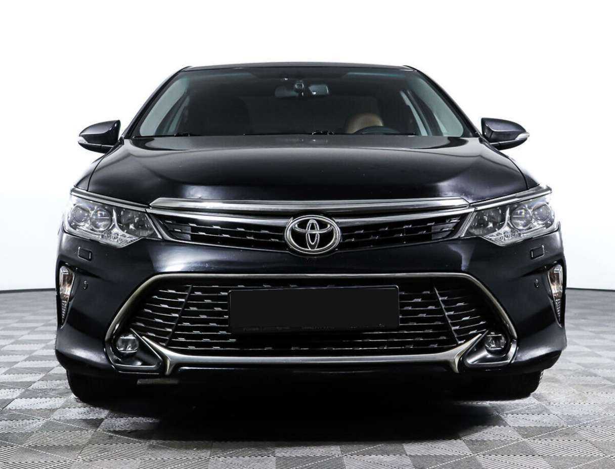 Toyota Camry б/у, 2017, Автоматическая. Фото: #1