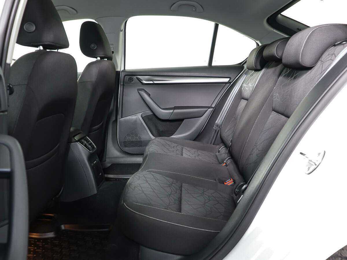 Skoda Octavia б/у, 2020, Роботизированная. Фото: #8