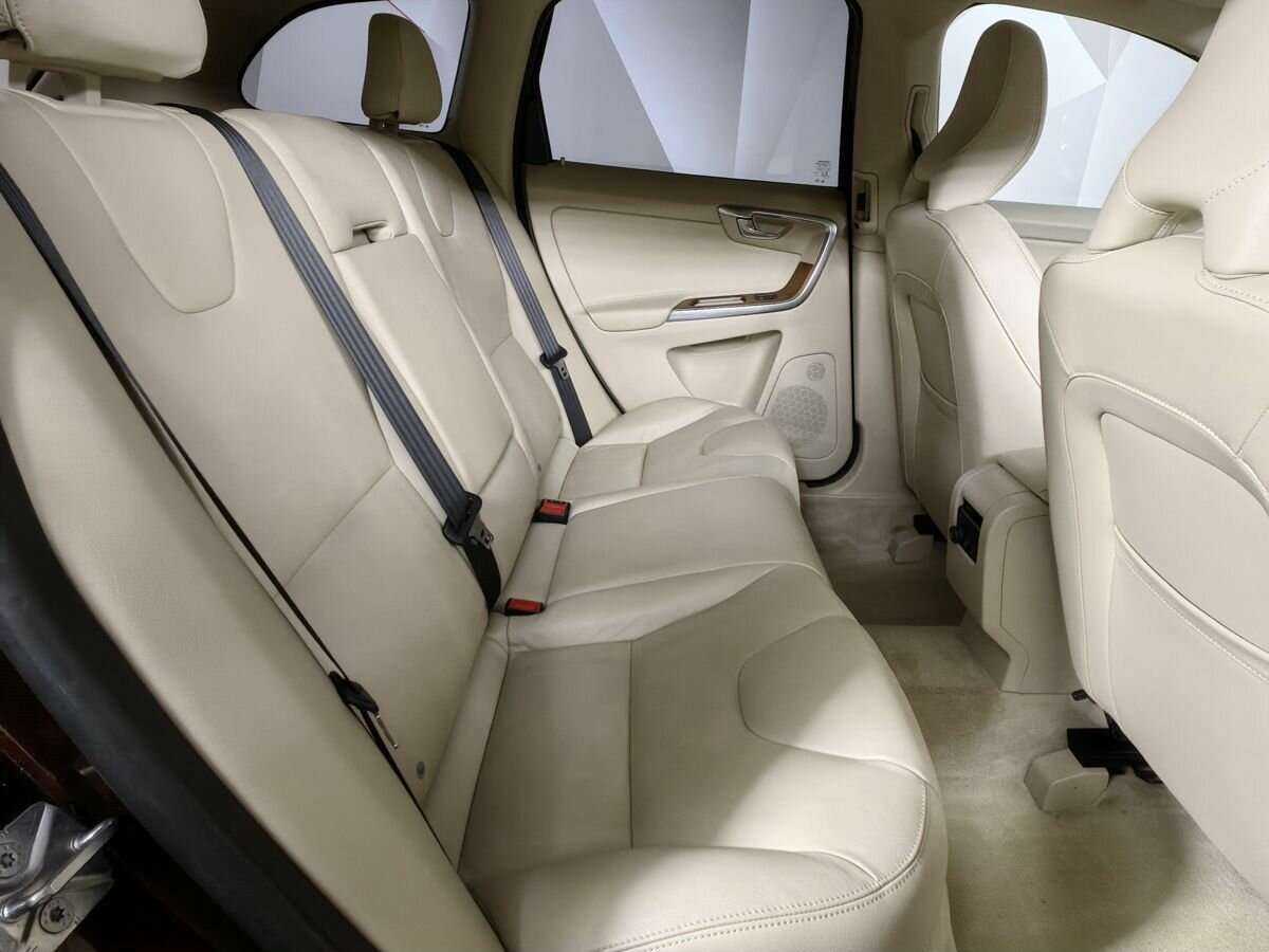 Volvo XC60 б/у, 2015, Автоматическая. Фото: #12