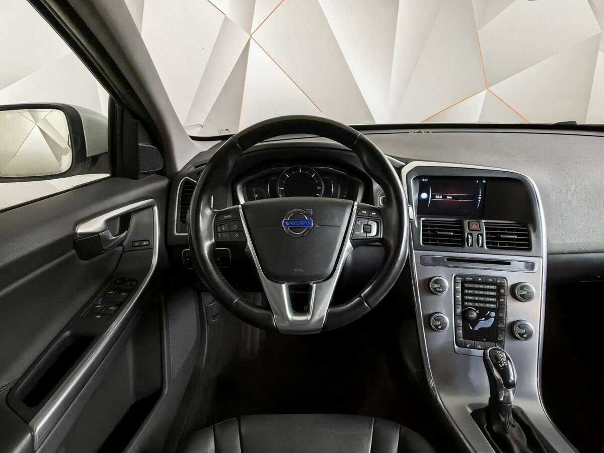 Volvo XC60 б/у, 2016, Автоматическая. Фото: #13
