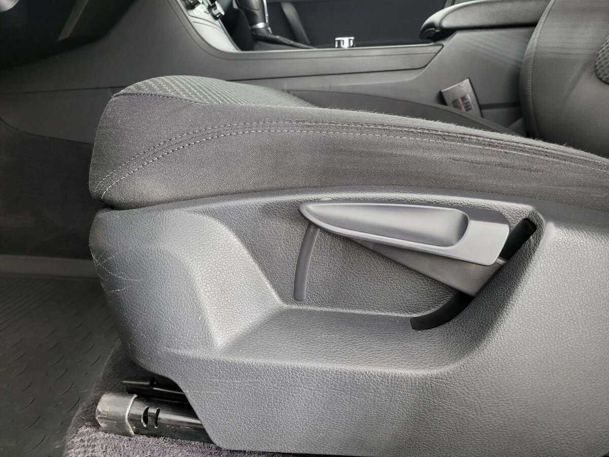 Volkswagen Touareg б/у, 2012, Автоматическая. Фото: #9