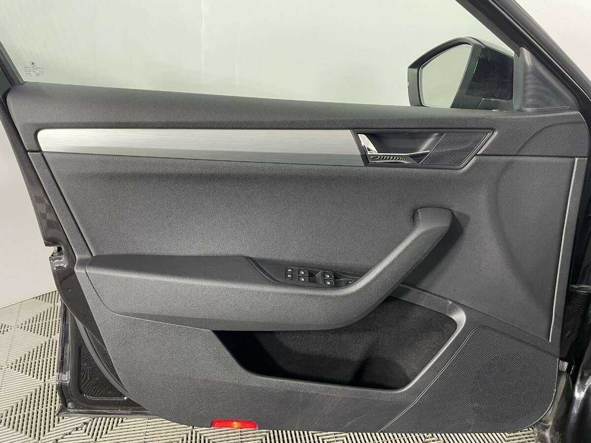 Skoda Superb б/у, 2018, Роботизированная. Фото: #7