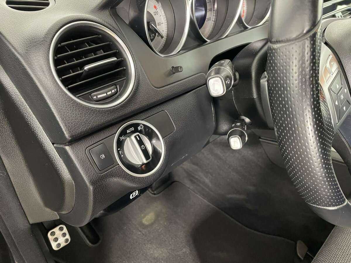 Mercedes-Benz C-Класс б/у, 2012, Автоматическая. Фото: #8