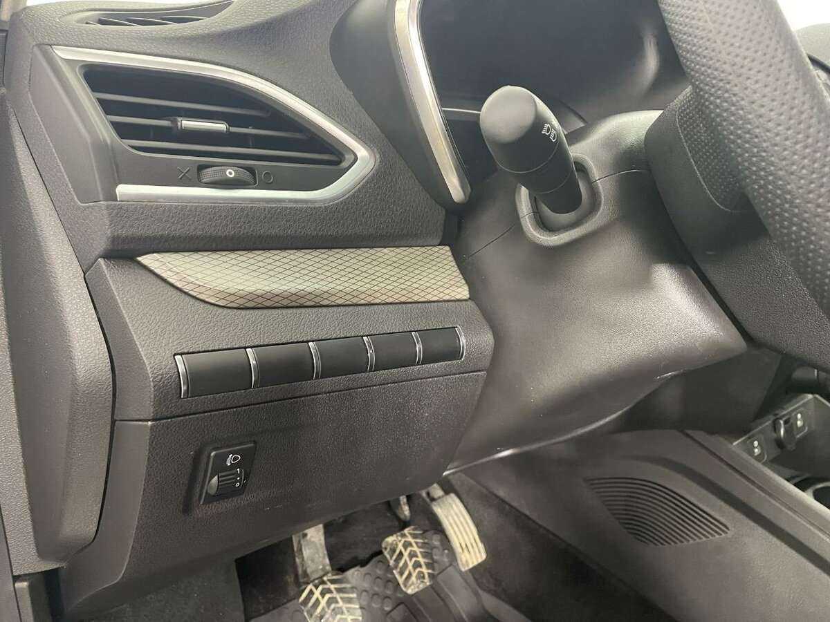 Lada (ВАЗ) Vesta б/у, 2023, Механическая. Фото: #8