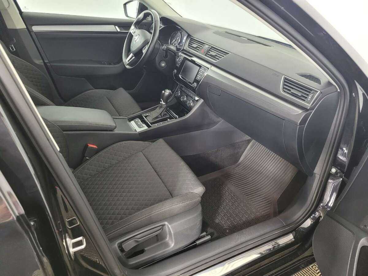 Skoda Superb б/у, 2016, Роботизированная. Фото: #13