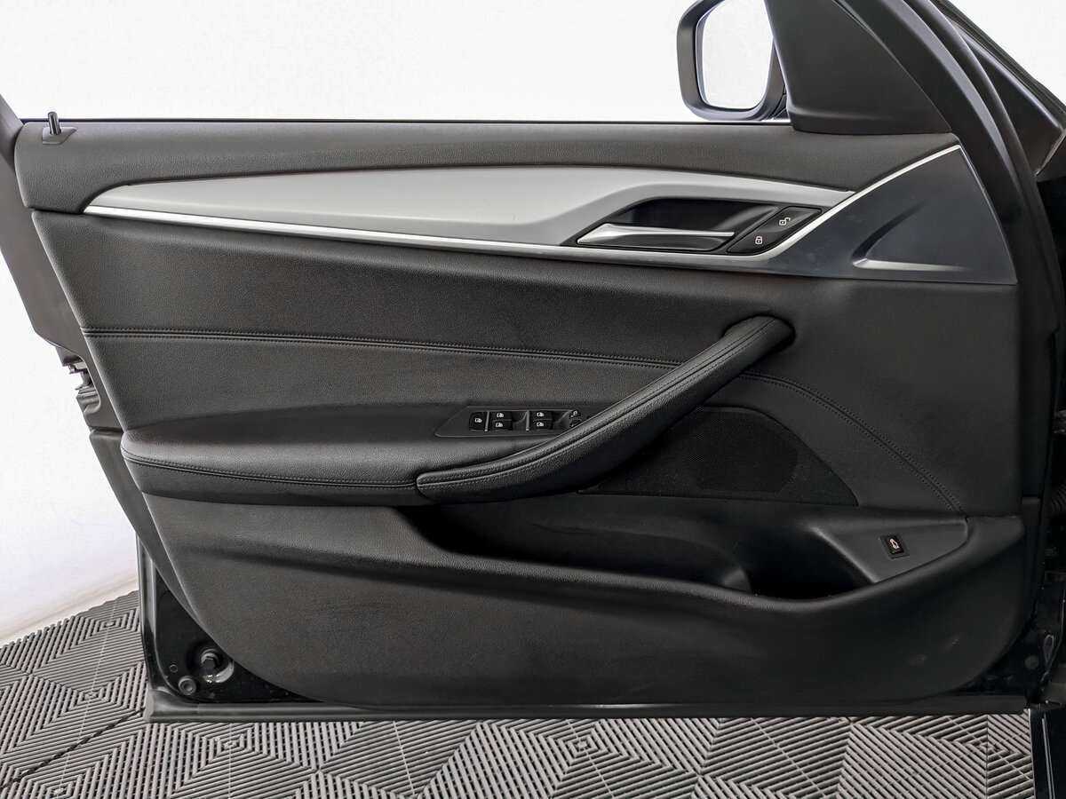 BMW 5 серии б/у, 2018, Автоматическая. Фото: #14