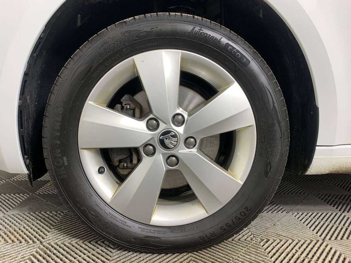 Skoda Octavia б/у, 2019, Роботизированная. Фото: #5