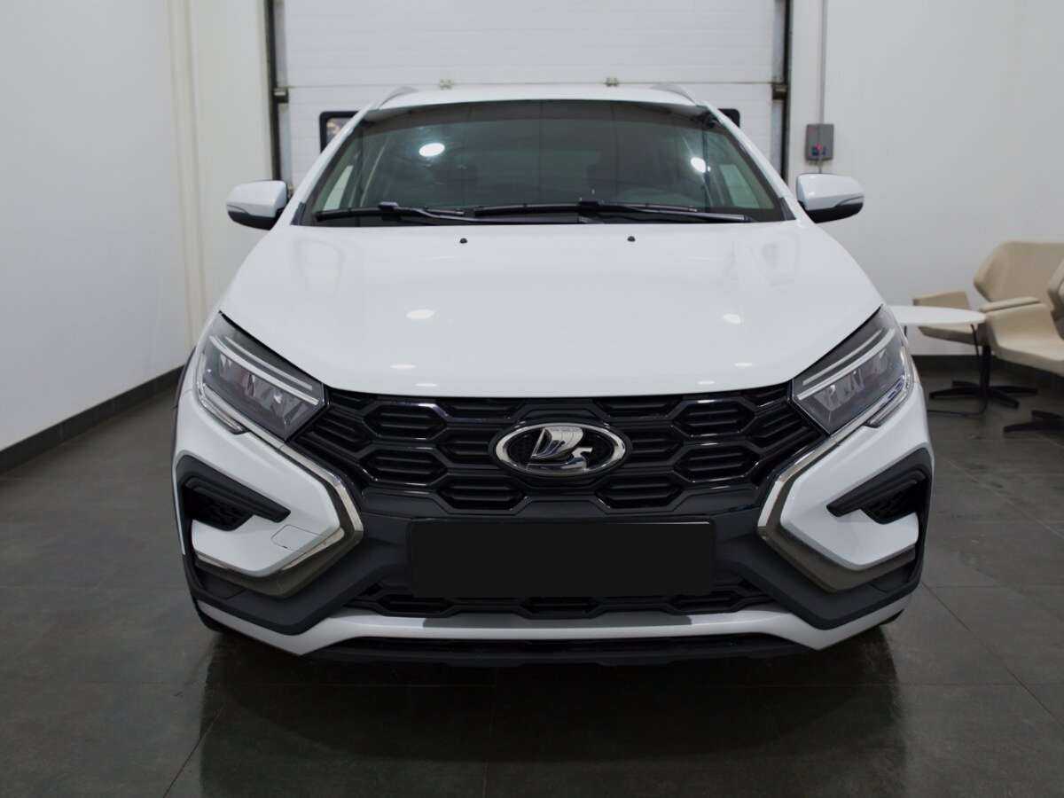 Lada (ВАЗ) Vesta б/у, 2023, Механическая. Фото: #1