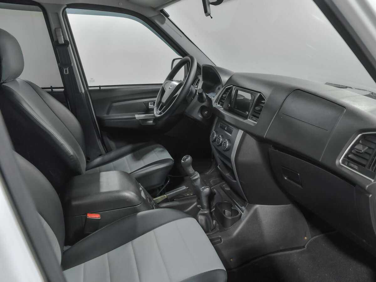 УАЗ Патриот б/у, 2017, Механическая. Фото: #12