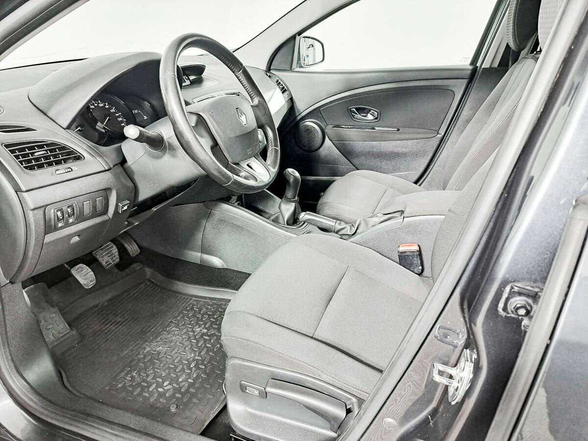 Renault Fluence б/у, 2012, Механическая. Фото: #13