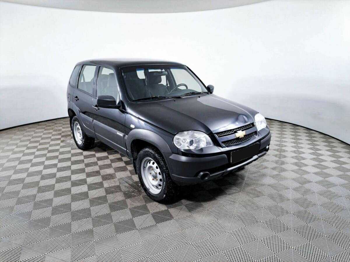 Chevrolet Niva б/у, 2018, Механическая. Фото: #2