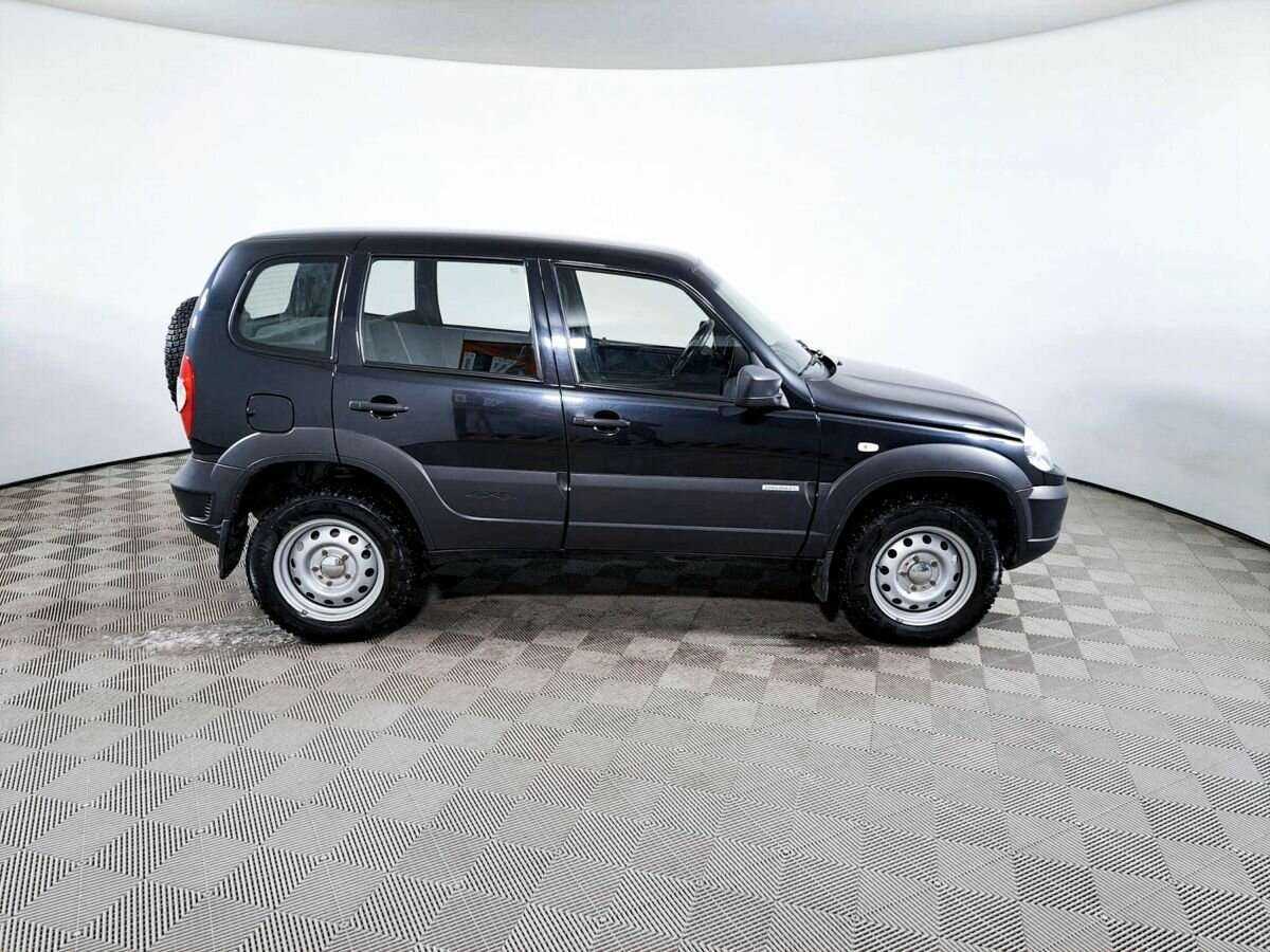 Chevrolet Niva б/у, 2018, Механическая. Фото: #3